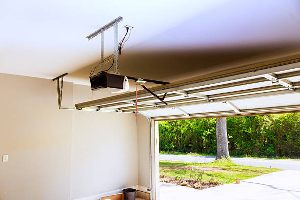 Top rated local Garage Door specialists in Forsyth, IL